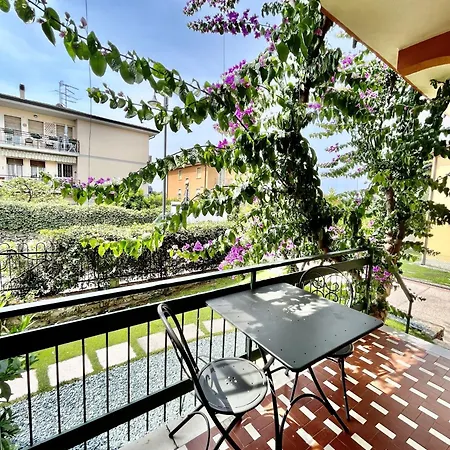 Residenza Bouganville 托里德尔贝纳科