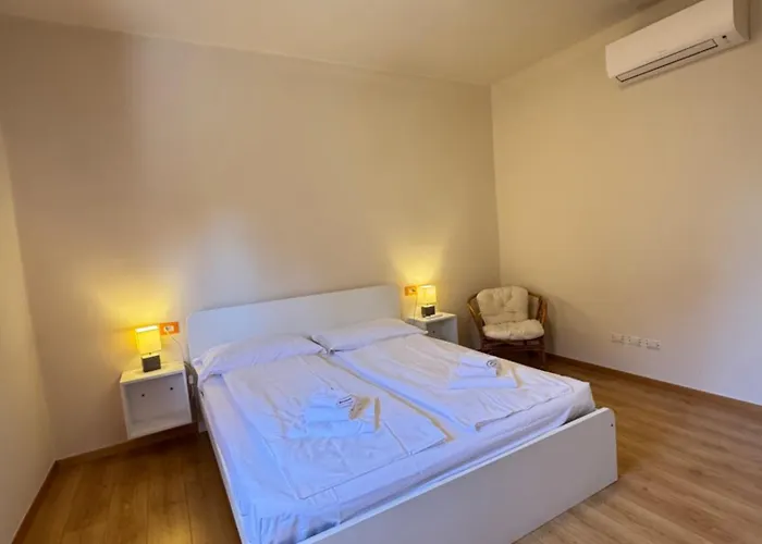 Residenza Bouganville Apartamento Torri Del Benaco